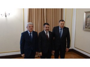 Bakan Pakdemirli, Bosna-Hersek Devlet Başkanlığı Konseyi üyeleri ile görüştü