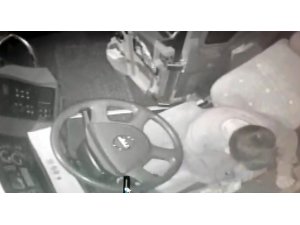 Toplu taşıma araçlarından hırsızlık kamerada