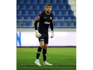 Ertuğrul Taşkıran ilk kez forma giydi