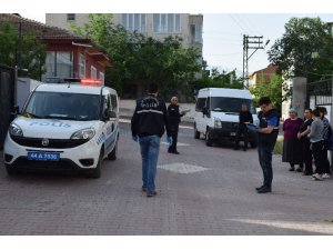 Malatya’da pompalı tüfekle apartmana saldırdılar