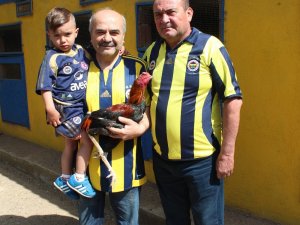 Horozunu satarak ’Fener Ol’ kampanyasına katıldı