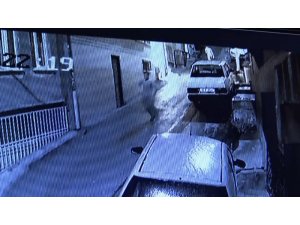 Gençler böyle torpil patlattı, kısa süreli panik yaşandı