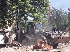 Kaleiçi Bölgesinde temizlik ve fuhuş operasyonu yapıldı