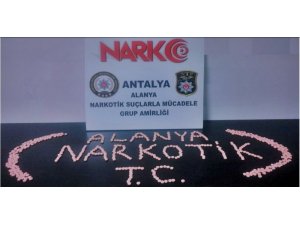 Alanya’da 568 adet uyuşturucu hap ele geçirildi