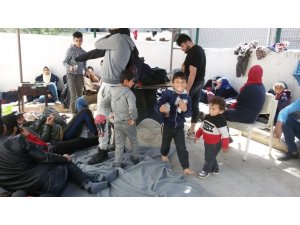 Ayvalık’ta Afganistan uyruklu 30 düzensiz göçmen ve 1 organizatör yakalandı