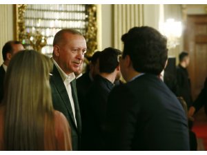 Cumhurbaşkanı Erdoğan, gençlerle buluştu