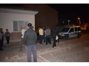 Silahı temizlerken arkadaşını başından vurdu