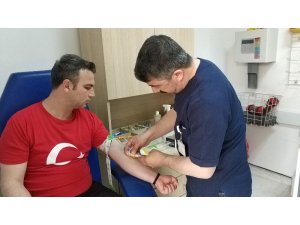Aynı kişiyi 3 günde üç kez kene ısırdı