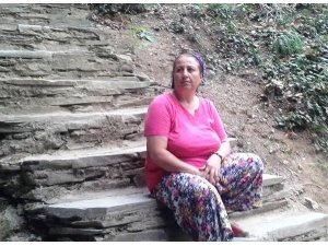 29 yıllık eşini defalarca bıçaklayarak öldürdü