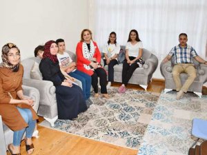 Vali Toprak çatkapı iftarlarda