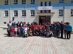 Derebucak'ta "Okuyorum Bilgiye Koşuyorum" projesi