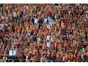 Spor Toto Süper Lig: Galatasaray: 0 - M.Başakşehir: 1 (Maç devam ediyor)