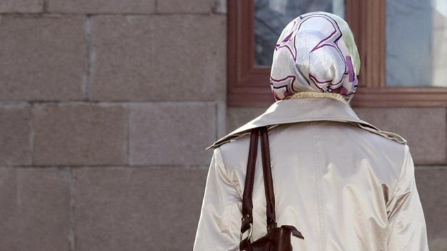 Başörtülü anneler okul gezilerine katılamayacak...