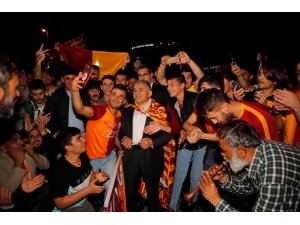 Başkan Büyükkılıç Galatasaray’ı kutladı