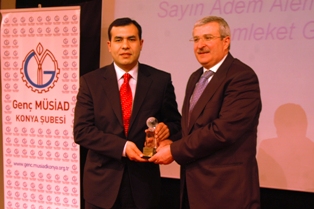 ''Yılın Gazetecilik Ödülü'' Memleket'e