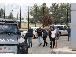 Eşine kurşun yağdıran zanlı çelik yelekle adliyeye çıkarıldı