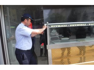 Gebze’de zabıta ekipleri, denetimlerini sürdürüyor