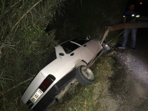 Kaza yaptı, otomobilini bırakıp kaçtı