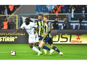Fenerbahçe, 8 ay 4 gün sonra İstanbul dışında kazandı