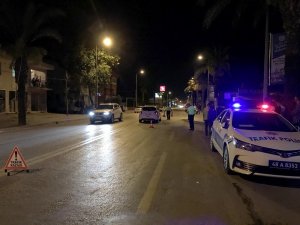 Fethiye’de otomobil yayaya çarptı: 1 yaralı