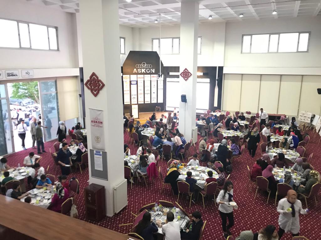 ASKON sofrasında kimsesizleri ağırladı