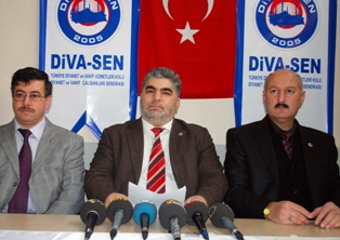''Kur'an-ı Kerim'e dil uzatanları kınıyoruz''