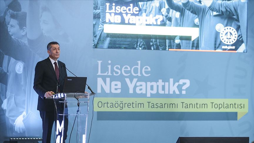 Lise sistemine 'uluslararası metodoloji' ile 'yerlilik ve millilik' damgası