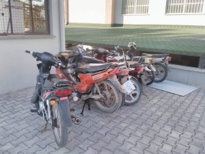 Motosiklet hırsızları kısa sürüde yakalandı