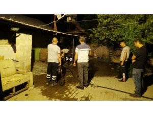 En acı kaza: Fren yerine gaza basınca kızını ezdi