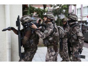 Vize dolandırıcılarına 8 ilde eş zamanlı operasyon