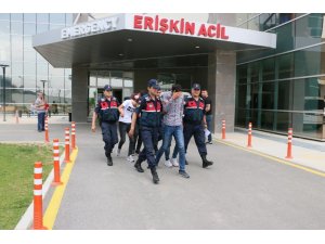 Manisa’da kablo hırsızları jandarmadan kaçamadı
