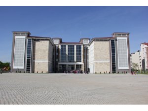 Zara'da Gazi ilkokulu yeni binasında eğitime başladı