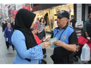 Polisler vatandaşları bilinçlendirdi