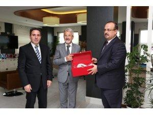Vali Canbolat’tan Başkan Erdem’e ziyaret