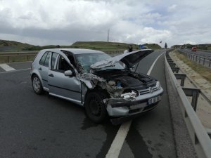Yolcu minibüsü ile otomobil çarpıştı: 5 yaralı