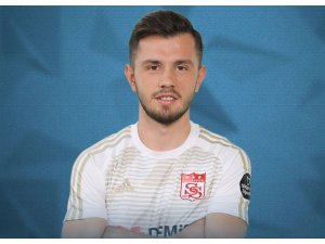 Sivassporlu Emre Kılınç, sezonu kapattı