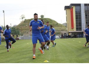 Evkur Yeni Malatyaspor’da kadroda mecburi revizyon