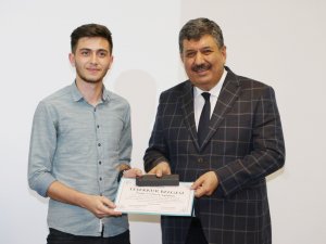 KTO Karatay’da öğrenci toplulukları ve spor takımları ödüllendirildi