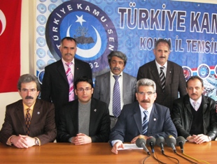 ''Toplu sözleşme ve grev hakkı istiyoruz''