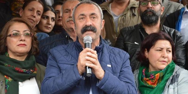Komünist başkan Maoist-Kemalistleri ters köşe yaptı!