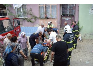 Yangını söndürmek isterken dumandan zehirlendi