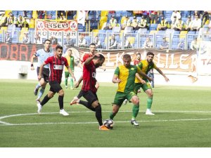 TFF 3. Lig 2. Grup Play-Off: Esenler Erokspor: 1 - Van Büyükşehir Belediyespor: 2