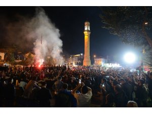 Yeni Çorumspor’un 2. lige yükselmesi kentte büyük sevince neden oldu