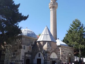 Sakal-ı Şerif Seydişehir'de kadınların ziyaretine  açıldı
