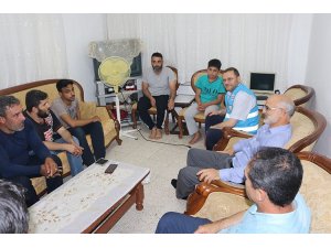 "Kıyafeti kirli" diye minibüste koltuğa oturtulmayan çocuğa burs