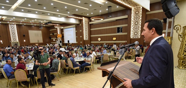 Karatay Belediye Başkanı Hasan Kılca, belediye personeli ile iftarda buluştu