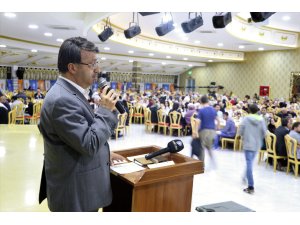 AK Parti Van İl Teşkilatı 2 bin kişiyi iftarda buluşturdu