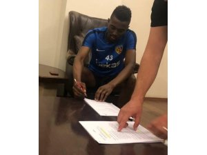 Kayserispor Mensah’ı transfer etti