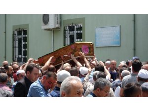 Babasının beylik tabancıyla oynarken kardeşini vurdu