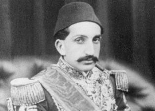 Araplar Osmanlı'nın dizisini çekiyor
